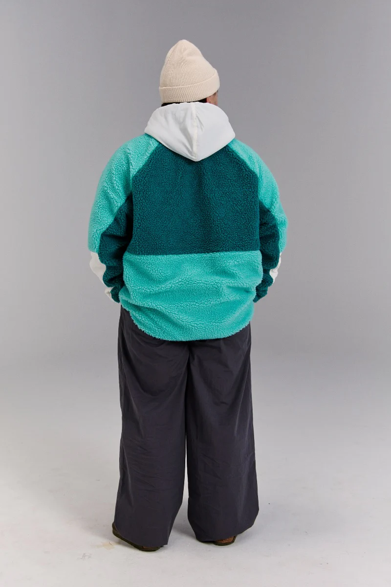 Retro Polar Fleece in Salt and Sea Foam - Image 3